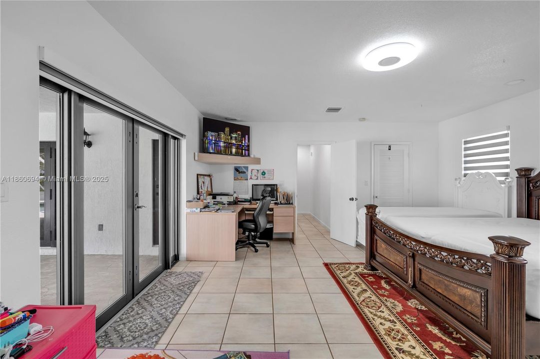 For Sale: $1,599,900 (4 beds, 2 baths, 2698 Square Feet)