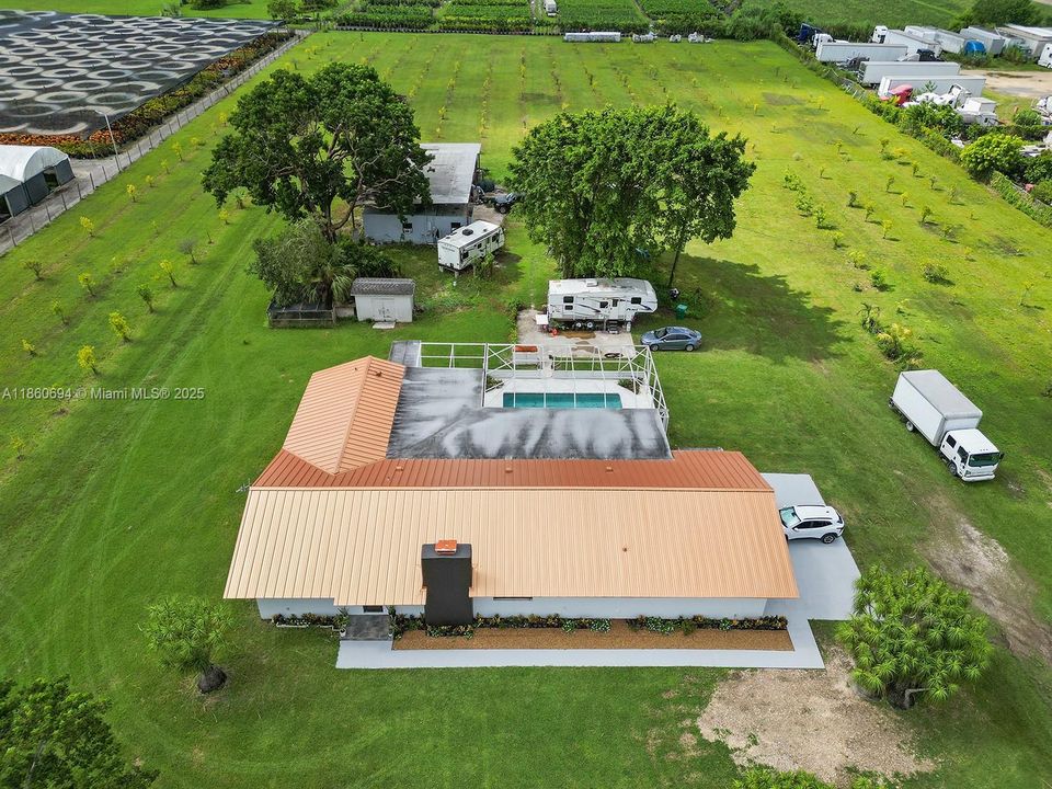 For Sale: $1,599,900 (4 beds, 2 baths, 2698 Square Feet)