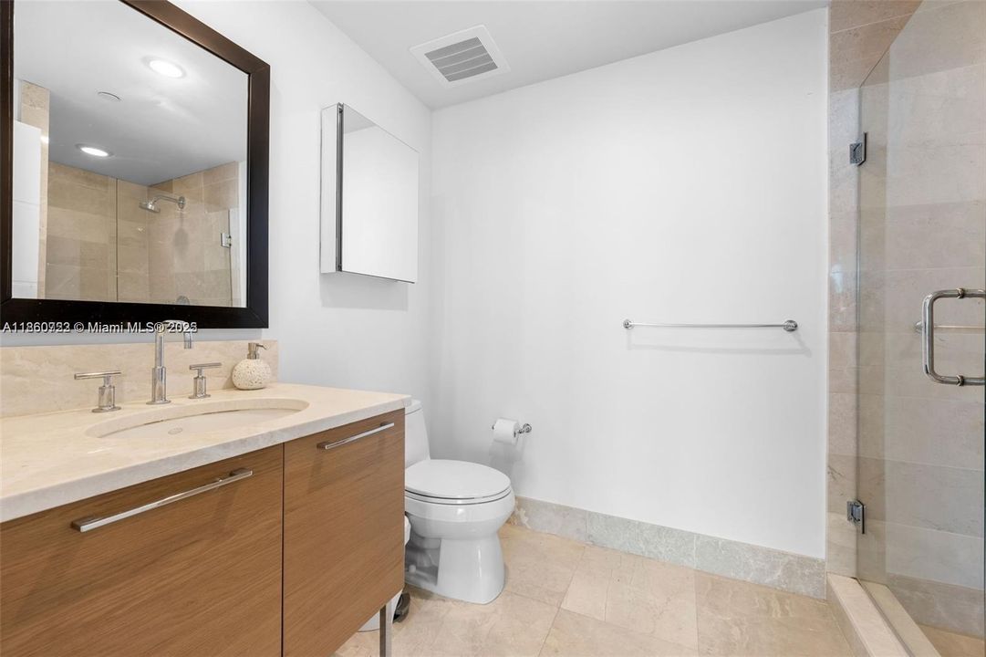Active With Contract: $13,000 (3 beds, 3 baths, 1927 Square Feet)