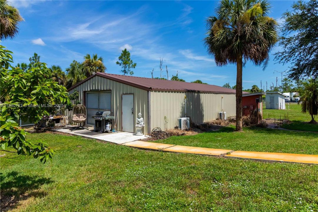 For Sale: $599,900 (2 beds, 2 baths, 1672 Square Feet)