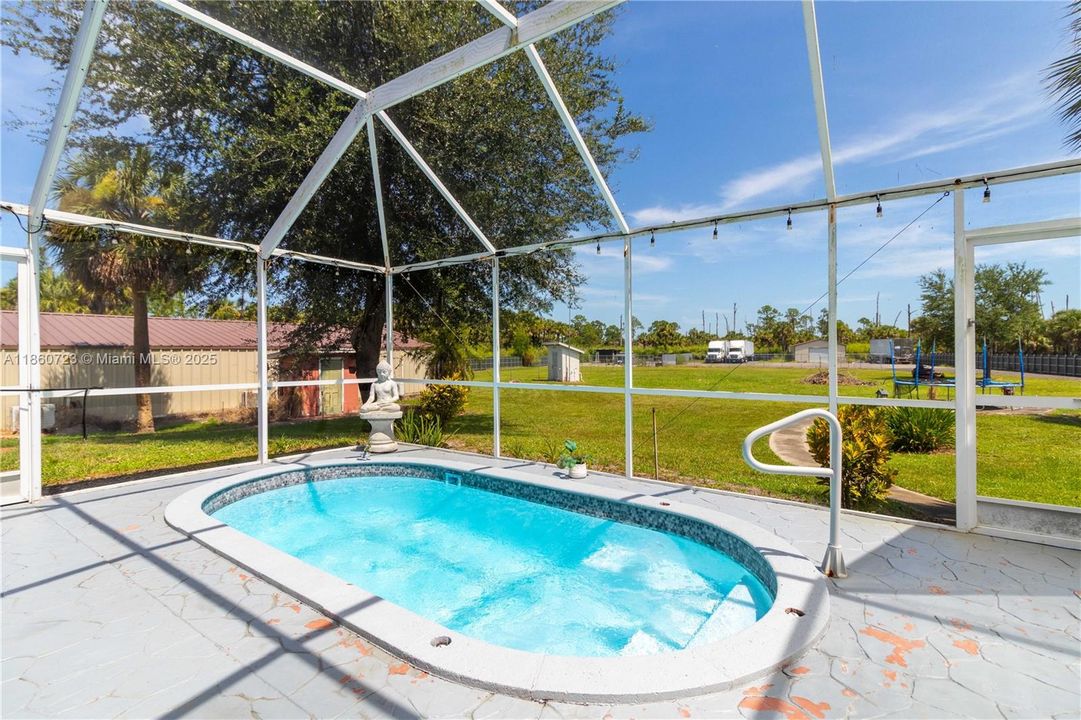 For Sale: $599,900 (2 beds, 2 baths, 1672 Square Feet)