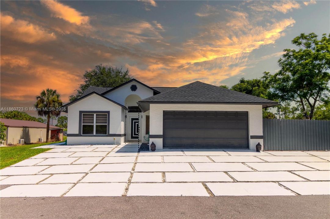 For Sale: $599,900 (2 beds, 2 baths, 1672 Square Feet)