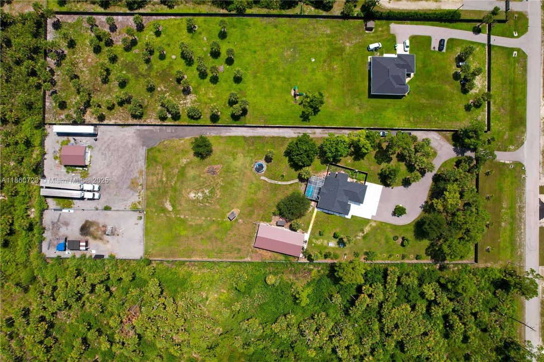 For Sale: $599,900 (2 beds, 2 baths, 1672 Square Feet)