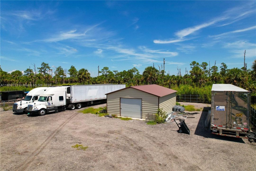 For Sale: $599,900 (2 beds, 2 baths, 1672 Square Feet)