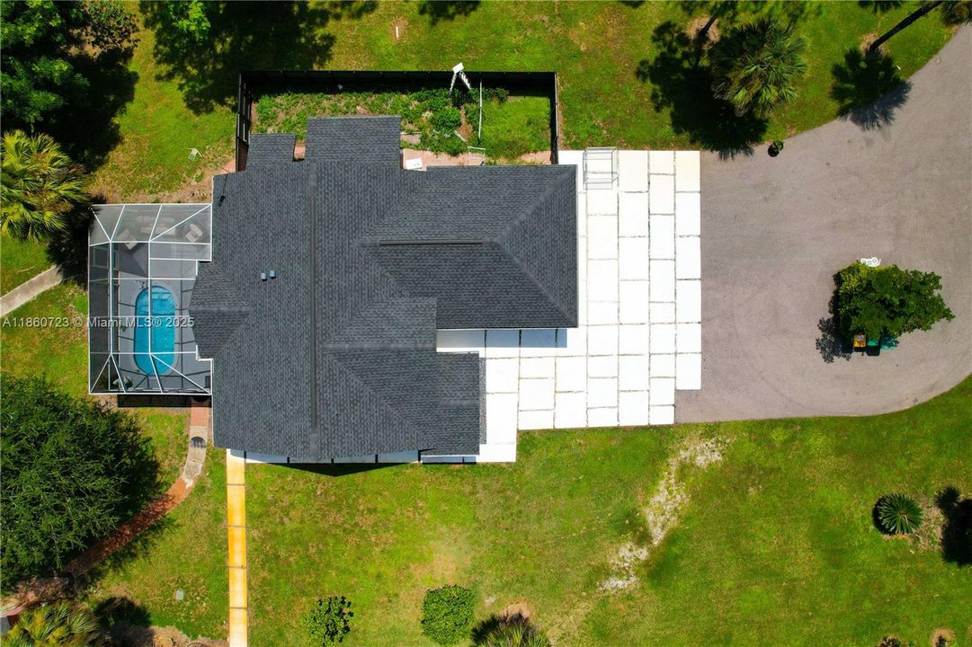 For Sale: $599,900 (2 beds, 2 baths, 1672 Square Feet)