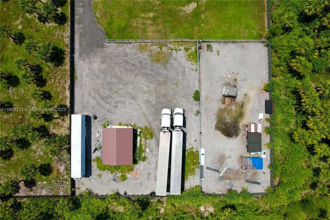 For Sale: $599,900 (2 beds, 2 baths, 1672 Square Feet)