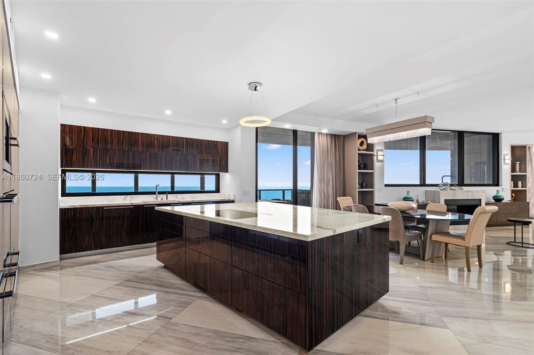 Недавно арендовано: $27,500 (4 спален, 4 ванн, 4154 Квадратных фут)