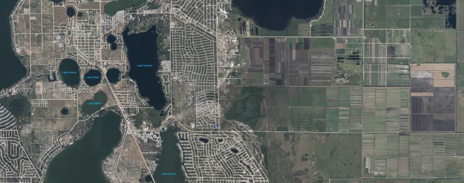 待售: $7,900 (0.23 acres)