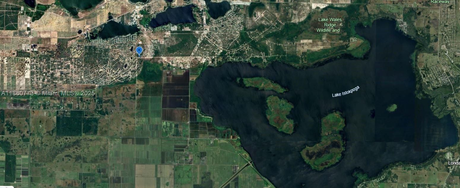 待售: $7,900 (0.23 acres)