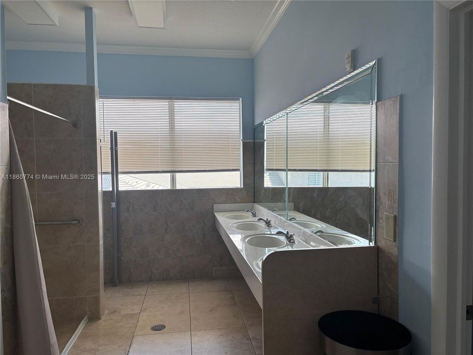 En Renta: $20 (0 camas, 0 baños, 0 Pies cuadrados)