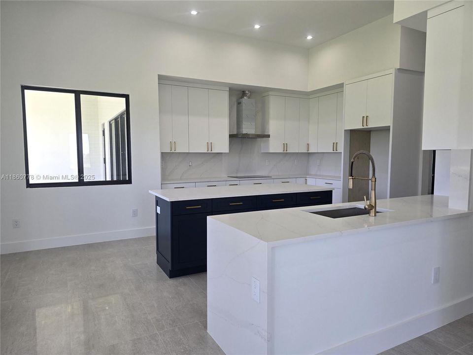 Recently Sold: $1,495,000 (5 beds, 4 baths, 3328 Square Feet)