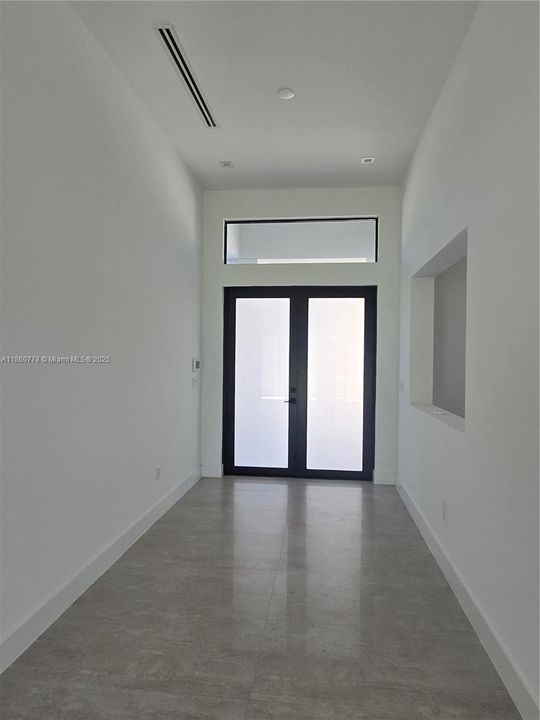 Recently Sold: $1,495,000 (5 beds, 4 baths, 3328 Square Feet)