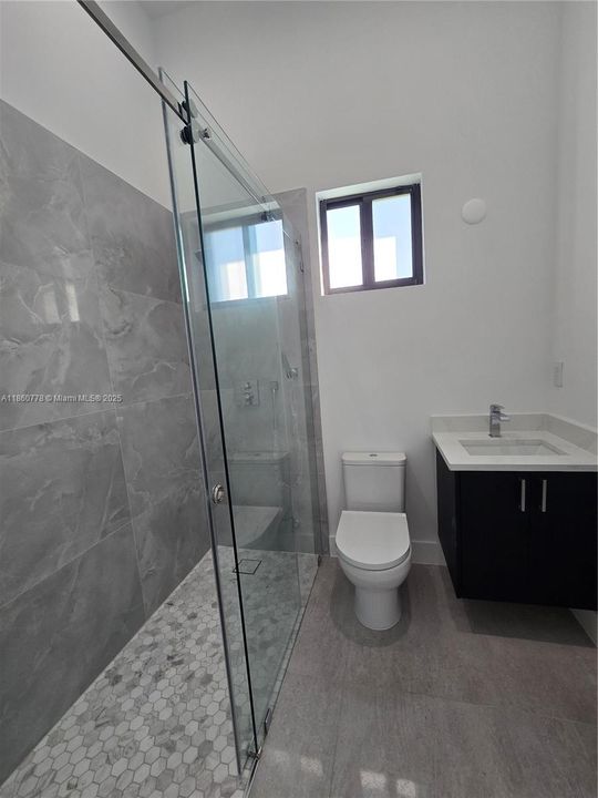 Recently Sold: $1,495,000 (5 beds, 4 baths, 3328 Square Feet)