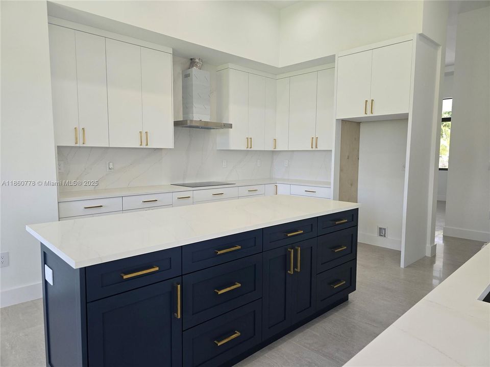 Recently Sold: $1,495,000 (5 beds, 4 baths, 3328 Square Feet)