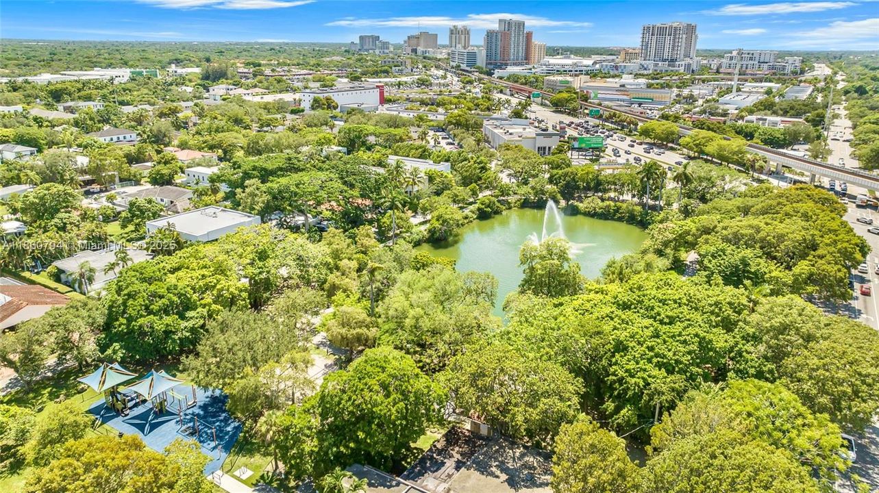 For Sale: $275,000 (1 beds, 1 baths, 510 Square Feet)