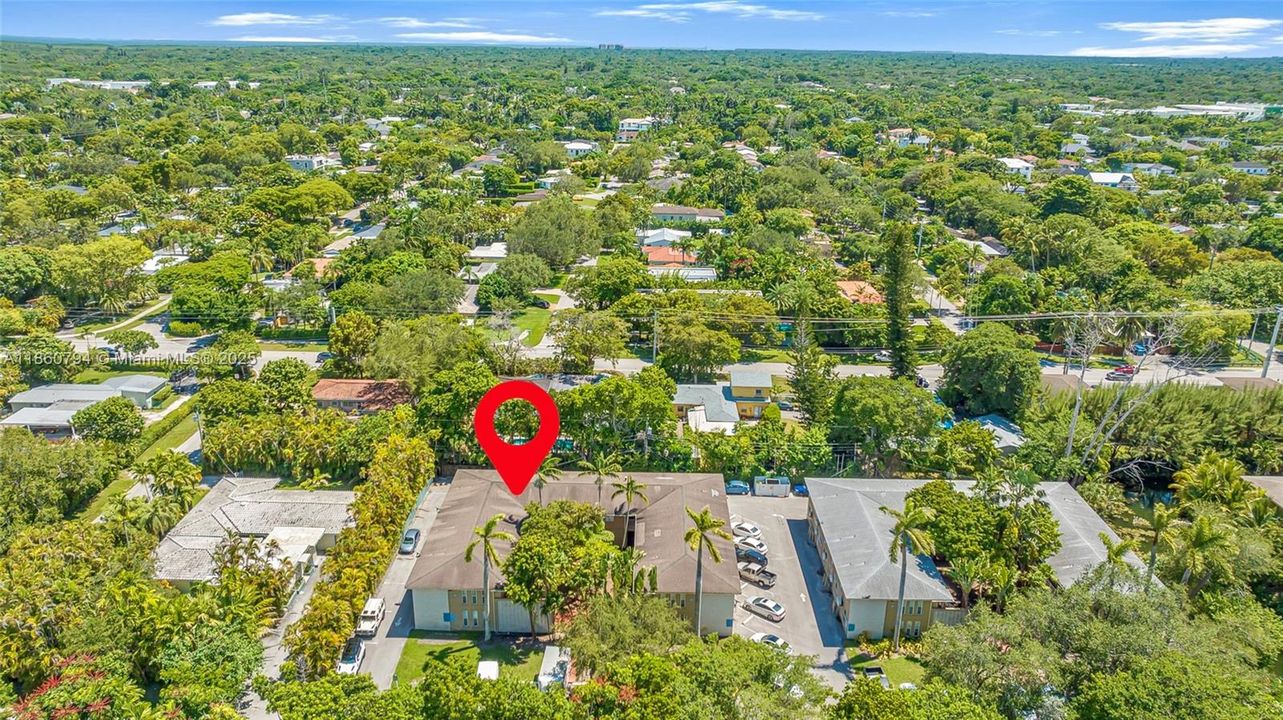 For Sale: $275,000 (1 beds, 1 baths, 510 Square Feet)