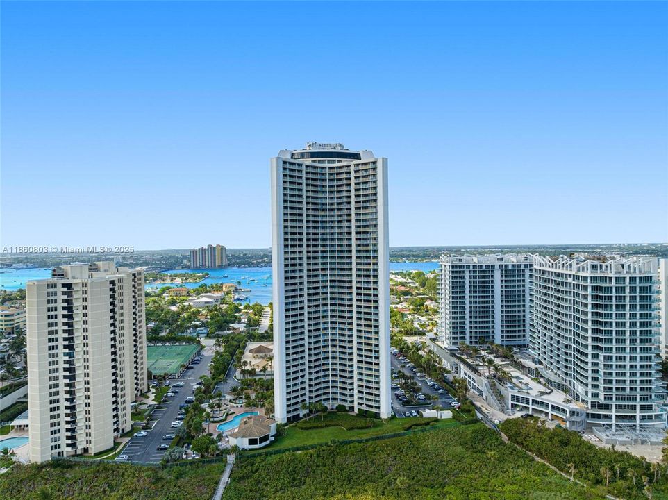 For Rent: $8,500 (2 beds, 2 baths, 1488 Square Feet)