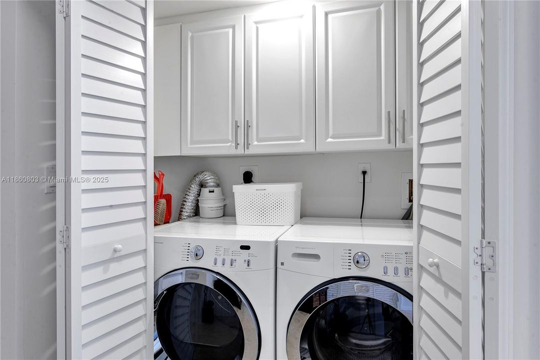 For Rent: $8,500 (2 beds, 2 baths, 1488 Square Feet)