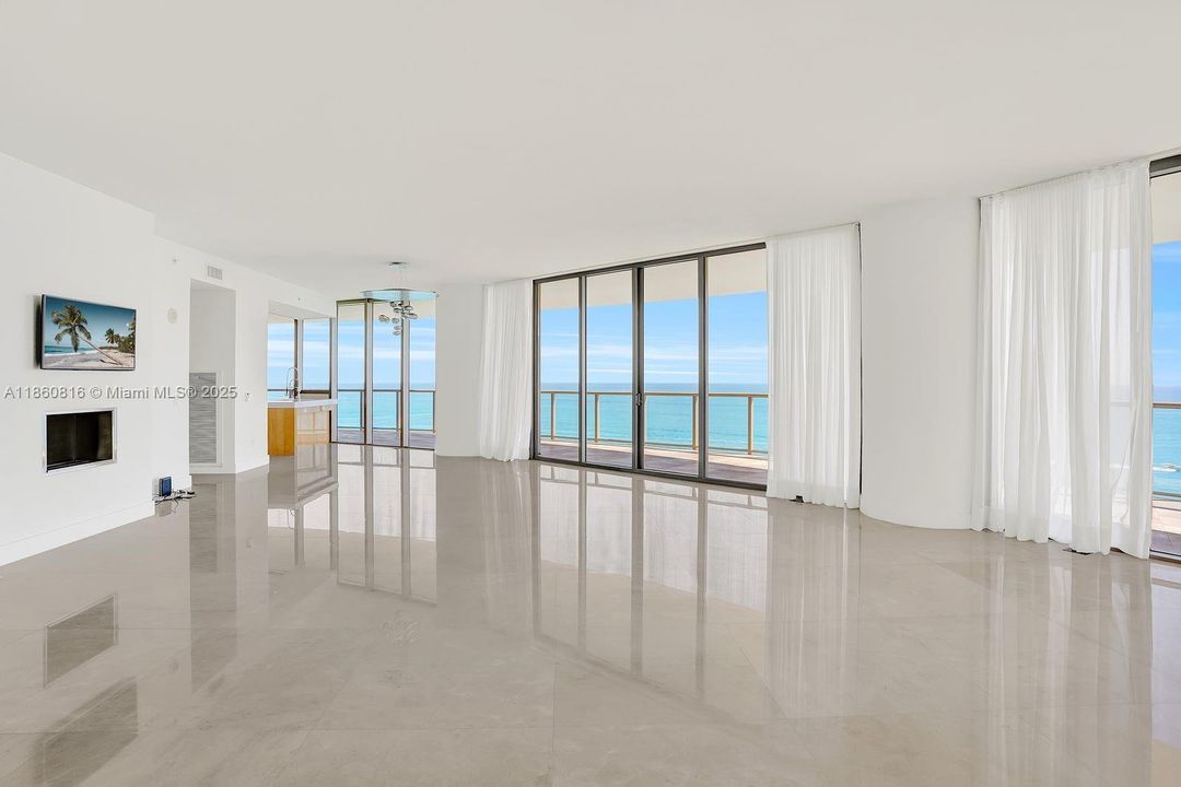 Activo con contrato: $37,000 (3 camas, 3 baños, 3281 Pies cuadrados)