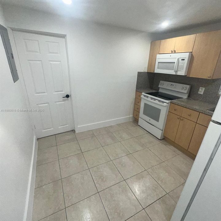 Recientemente alquilado: $2,000 (1 camas, 1 baños, 1626 Pies cuadrados)