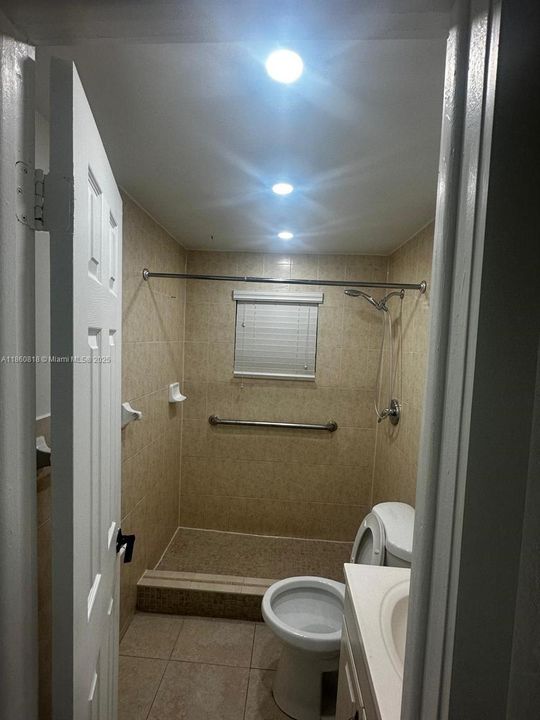 Recientemente alquilado: $2,000 (1 camas, 1 baños, 1626 Pies cuadrados)