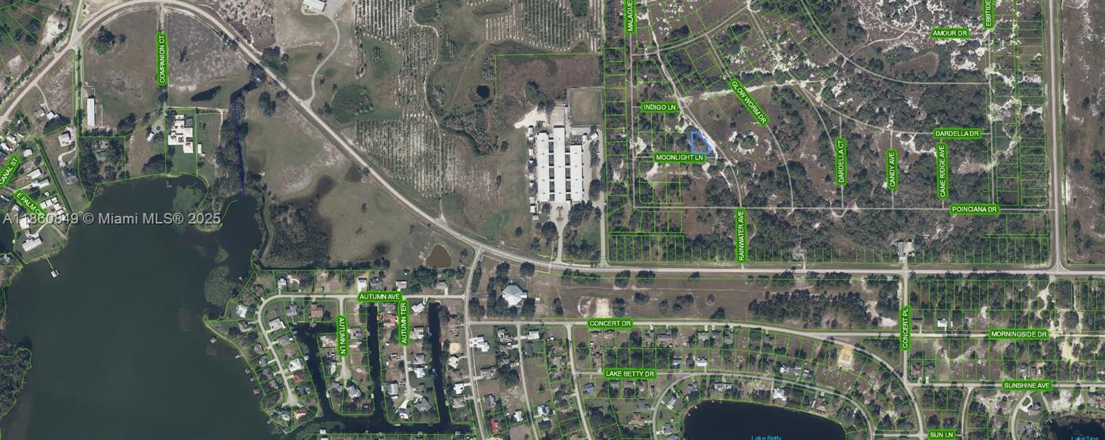 For Sale: $8,900 (0.23 acres)