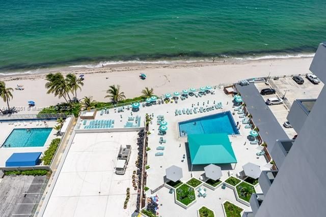 待售: $735,000 (2 贝兹, 2 浴室, 1080 平方英尺)