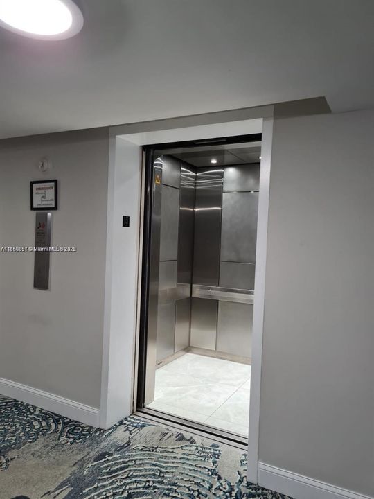 待售: $735,000 (2 贝兹, 2 浴室, 1080 平方英尺)