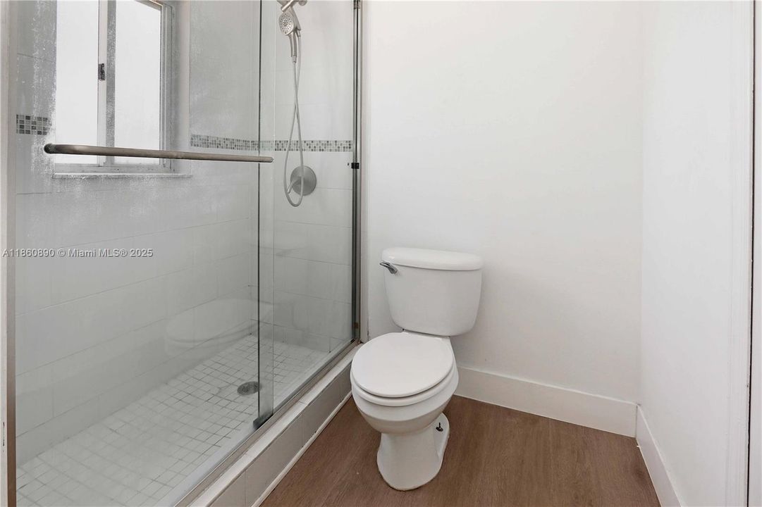 На продажу: $469,000 (3 спален, 2 ванн, 1330 Квадратных фут)