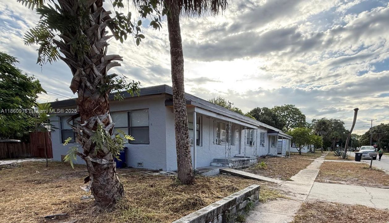 For Sale: $419,000 (0 beds, 0 baths, 1920 Square Feet)