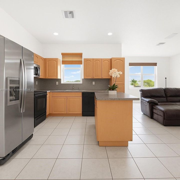 На продажу: $749,000 (3 спален, 2 ванн, 2132 Квадратных фут)