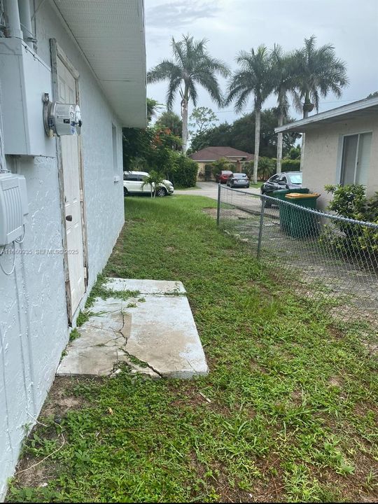 For Rent: $2,600 (3 beds, 2 baths, 1351 Square Feet)