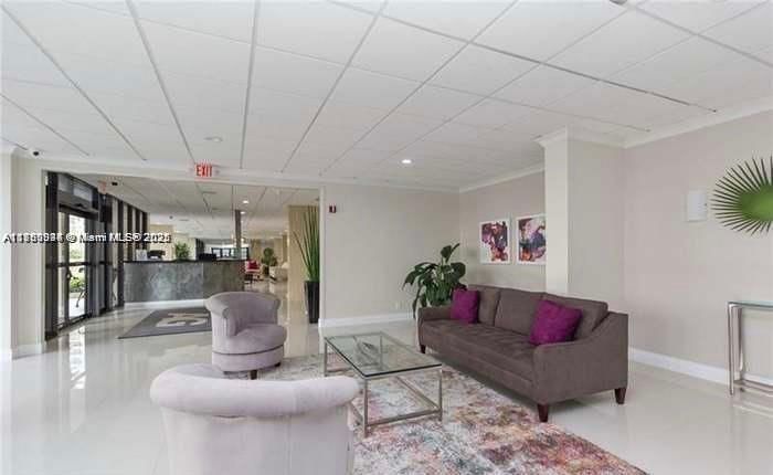 待售: $660,000 (2 贝兹, 2 浴室, 1360 平方英尺)