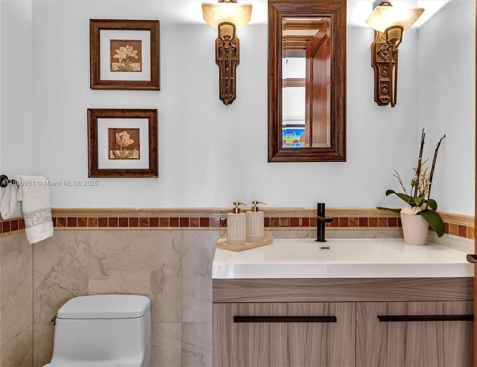 For Sale: $3,299,000 (5 beds, 4 baths, 5373 Square Feet)