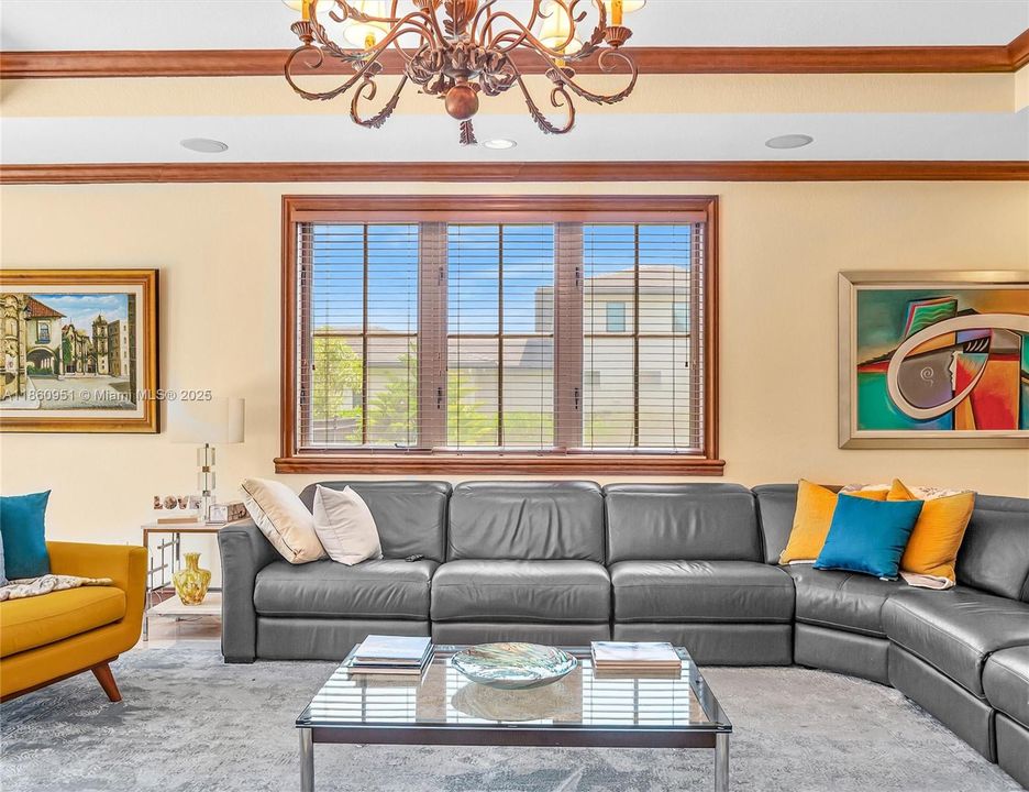 For Sale: $3,299,000 (5 beds, 4 baths, 5373 Square Feet)