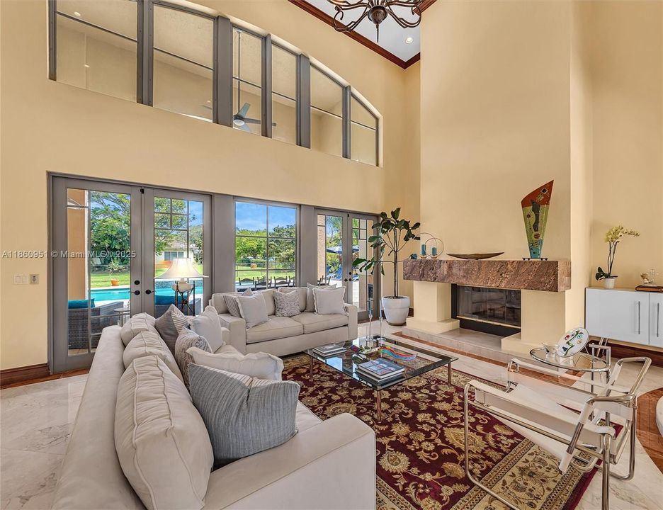 For Sale: $3,299,000 (5 beds, 4 baths, 5373 Square Feet)
