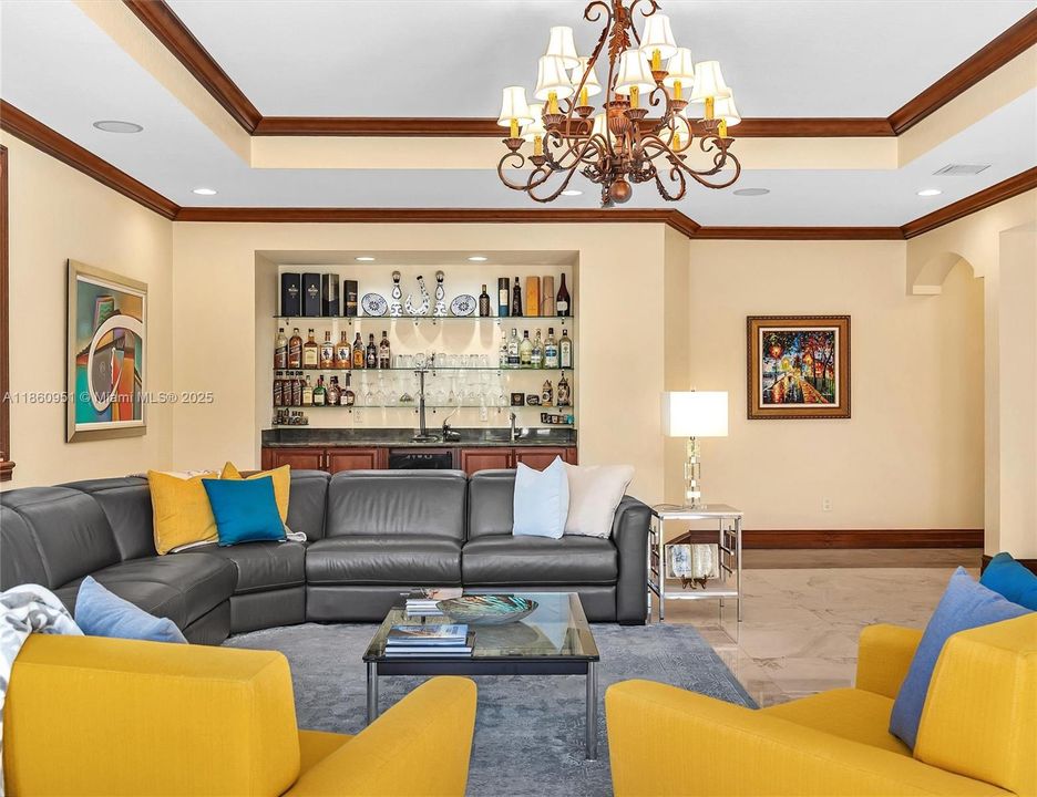 For Sale: $3,299,000 (5 beds, 4 baths, 5373 Square Feet)