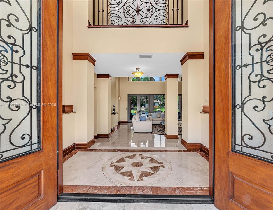 For Sale: $3,299,000 (5 beds, 4 baths, 5373 Square Feet)