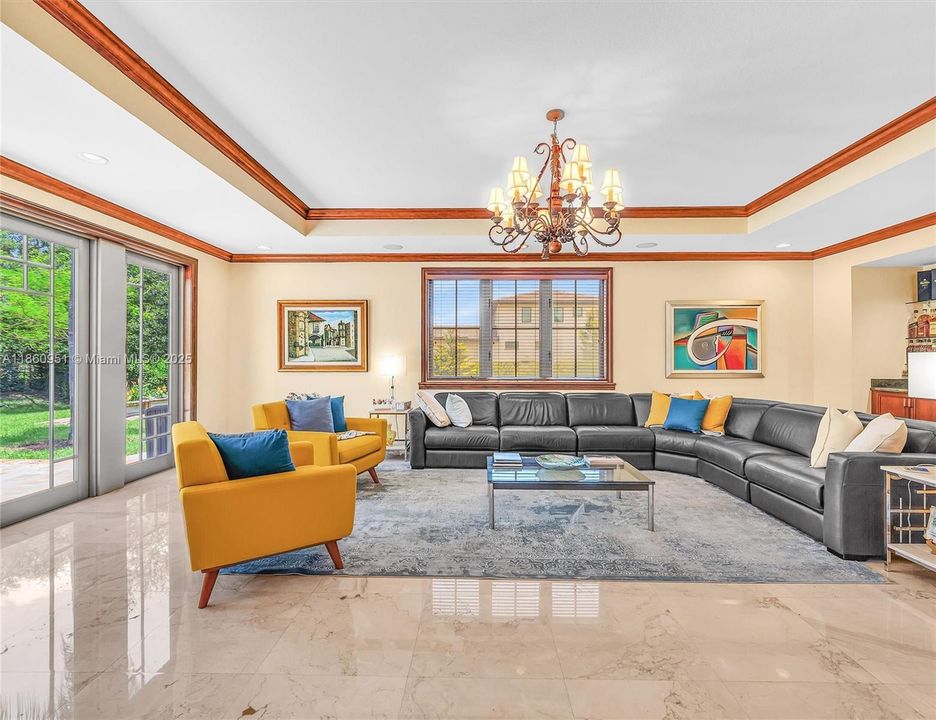 For Sale: $3,299,000 (5 beds, 4 baths, 5373 Square Feet)