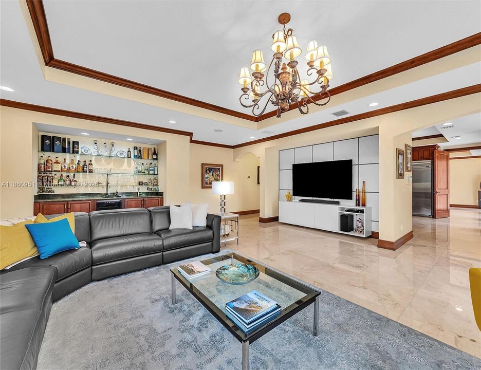 For Sale: $3,299,000 (5 beds, 4 baths, 5373 Square Feet)