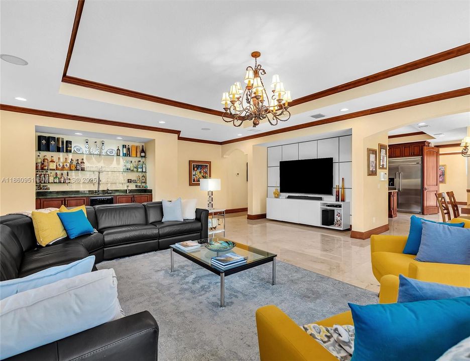 For Sale: $3,299,000 (5 beds, 4 baths, 5373 Square Feet)