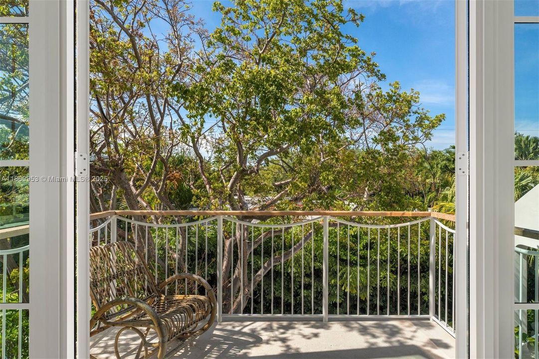 Недавно продано: $6,495,000 (5 спален, 5 ванн, 3525 Квадратных фут)