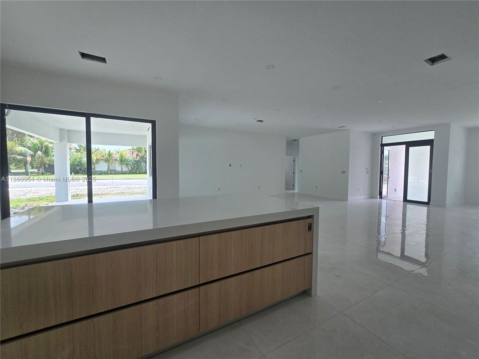 На продажу: $875,000 (4 спален, 3 ванн, 3155 Квадратных фут)
