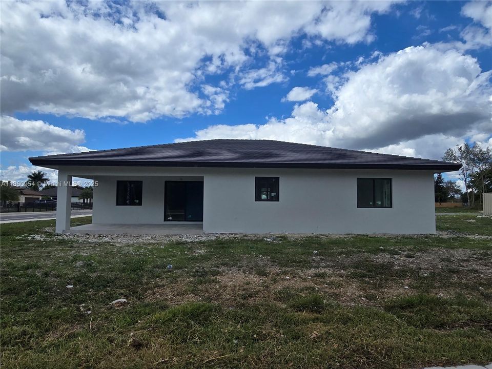 На продажу: $875,000 (4 спален, 3 ванн, 3155 Квадратных фут)