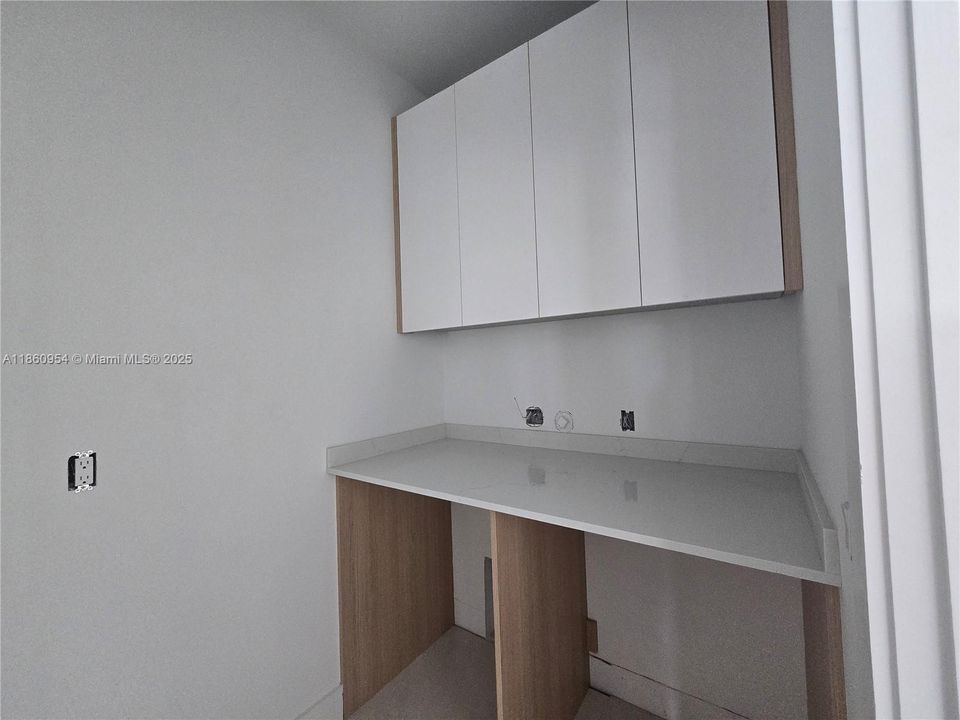 На продажу: $875,000 (4 спален, 3 ванн, 3155 Квадратных фут)