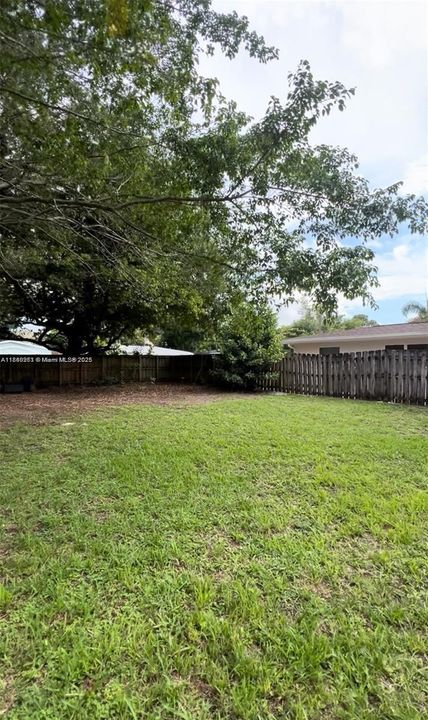 En Venta: $395,000 (0.15 acres)