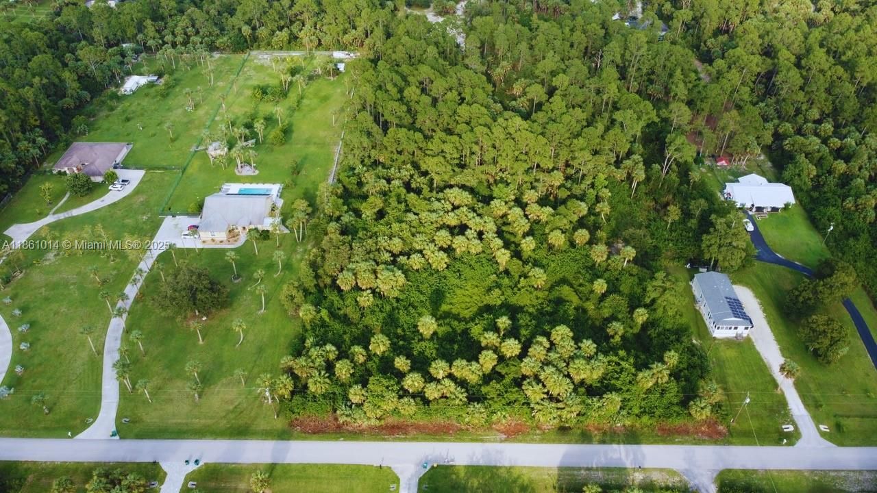 На продажу: $799,900 (5.00 acres)