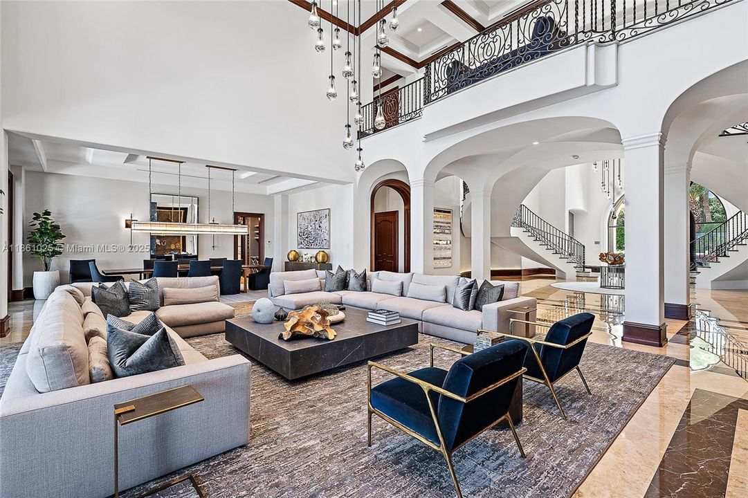 На продажу: $39,900,000 (6 спален, 7 ванн, 19206 Квадратных фут)