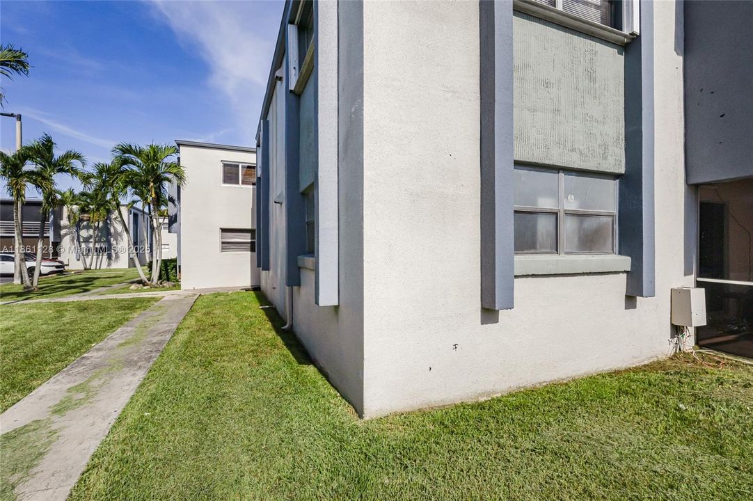 Vendido Recientemente: $250,000 (1 camas, 1 baños, 670 Pies cuadrados)