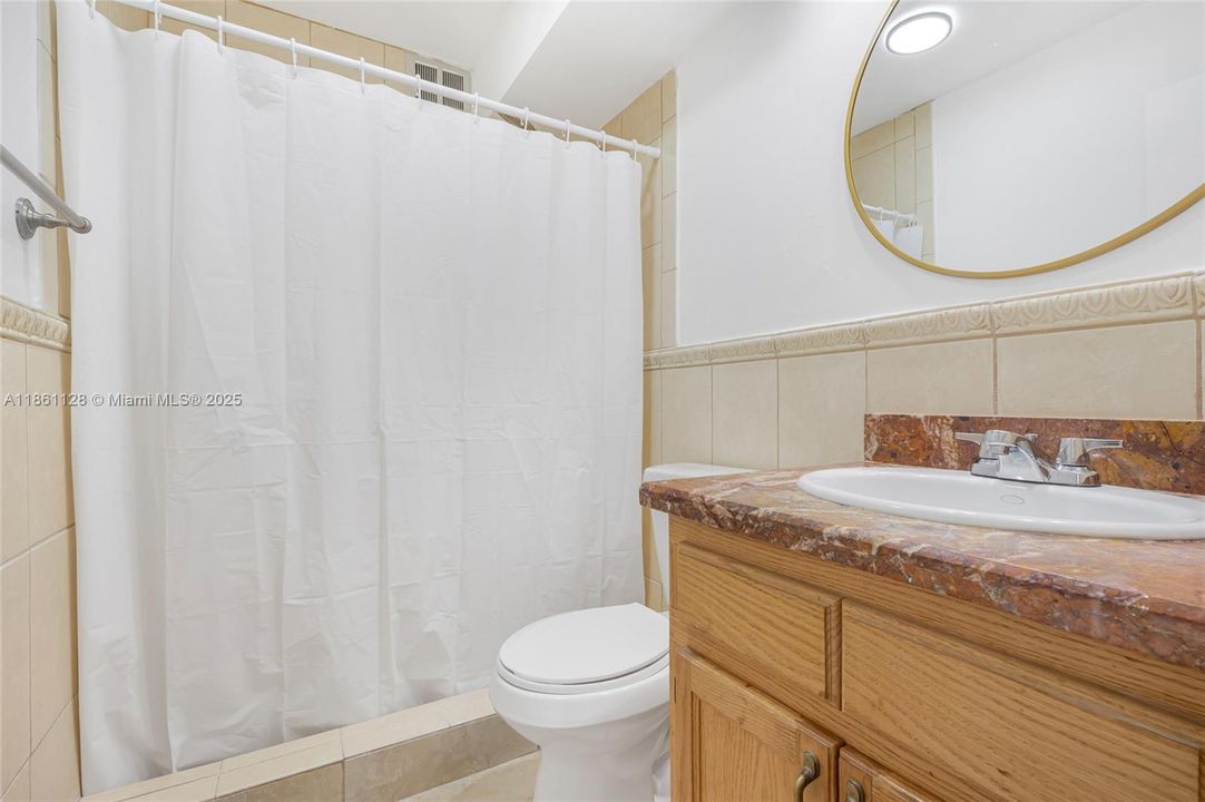 Vendido Recientemente: $250,000 (1 camas, 1 baños, 670 Pies cuadrados)